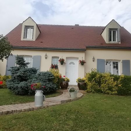 La Maison De Marie Beaumont-les-Autels Luaran gambar