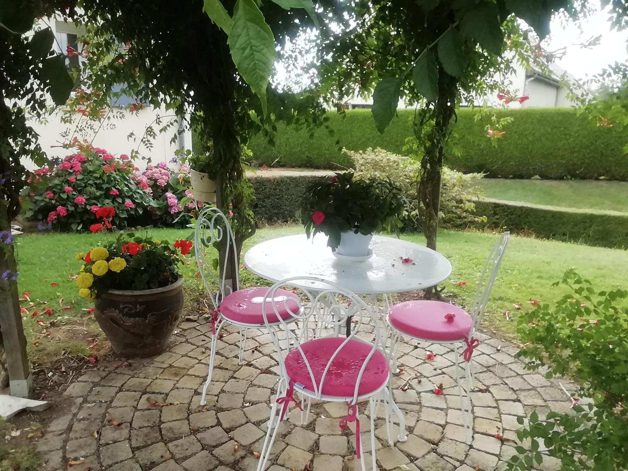 La Maison De Marie Beaumont-les-Autels Luaran gambar